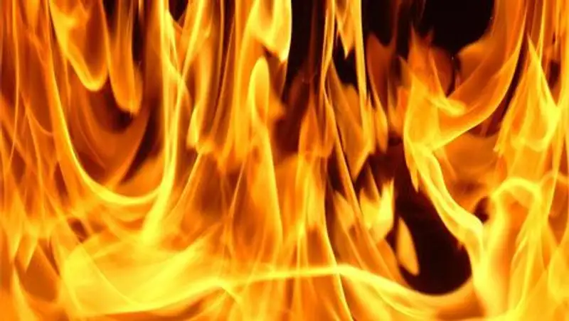 В Актобе мать шестерых детей облили бензином и подожгли