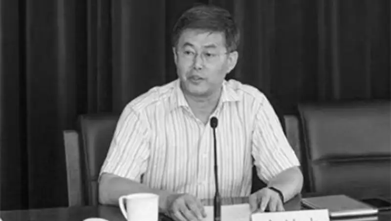 В Китае замглавреда партийного журнала покончил с собой из-за идеологии