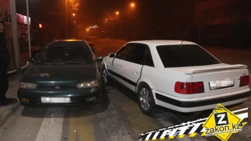 В Алматы у Тойоты на ходу оторвало шаровую, что привело к массовой аварии