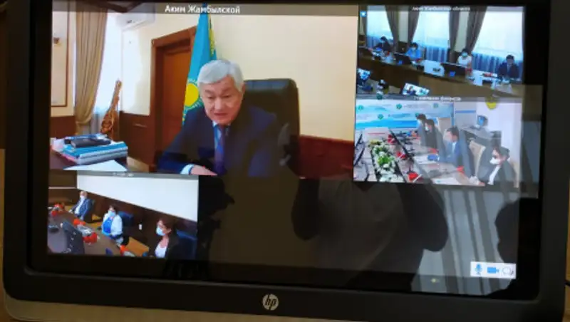 Ко Дню столицы жамбылских медиков отметили государственными наградами