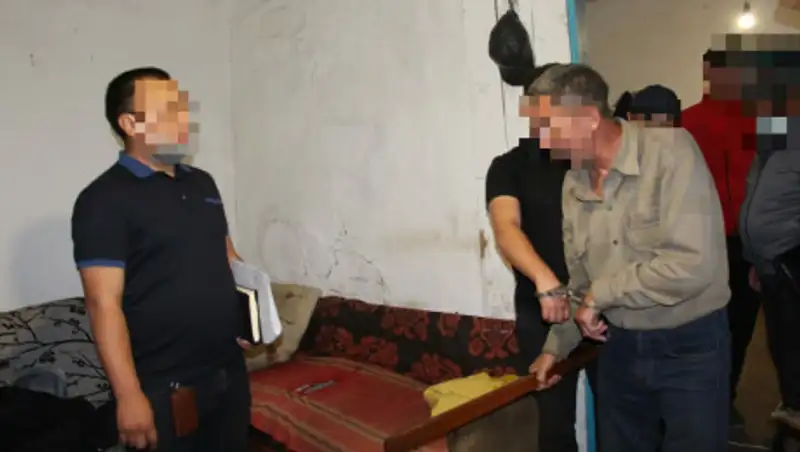 Пьяное застолье закончилось убийством в Алматинской области