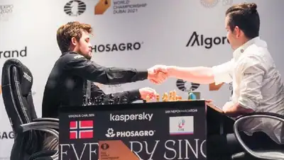 партия, шахматы, чемпионат, фото - Новости Zakon.kz от 05.12.2021 10:57