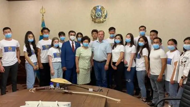 Акмолинская молодежь встретилась с Героем Труда Иваном Сауэром