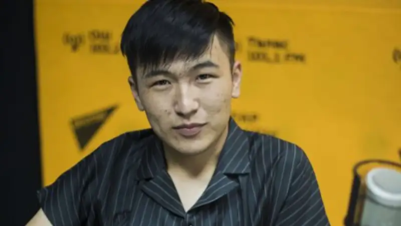 Дизайнер из Кыргызстана: казахстанки одеваются так, что голову сносит