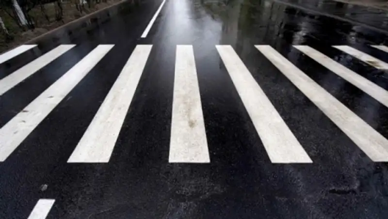 В Семее женщина насмерть сбила пешехода и уехала домой