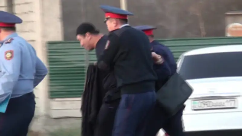 Перестрелка произошла в кафе в Шымкенте