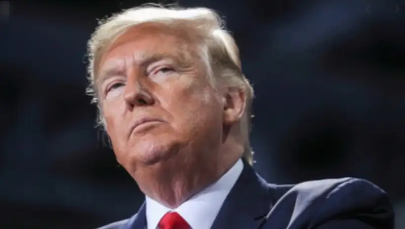 Трамп считает "атаку" коронавируса хуже, чем Перл-Харбор и 11 сентября