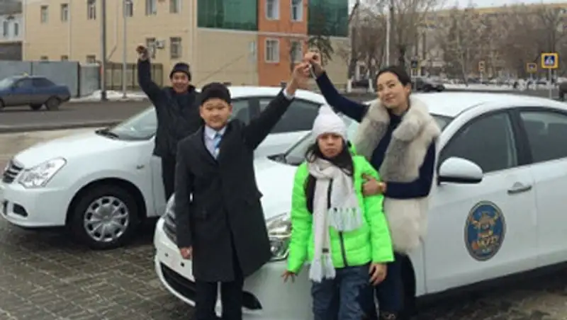 В Павлодаре победители лотереи из-за ошибки типографии получили 2 авто вместо одного