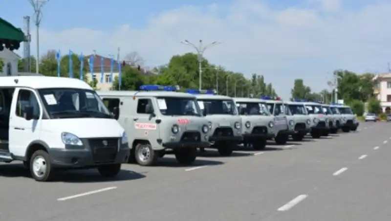 11 новых автомобилей вручили медикам Жамбылской области