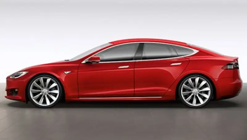 Mercedes-Benz покажет конкурента Tesla Model S этой осенью