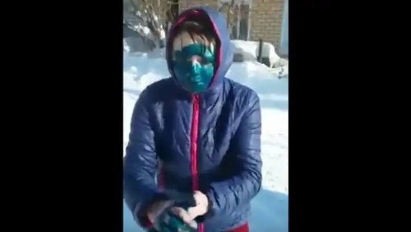 Таксист, умывший пассажирку зеленкой, предстанет перед судом