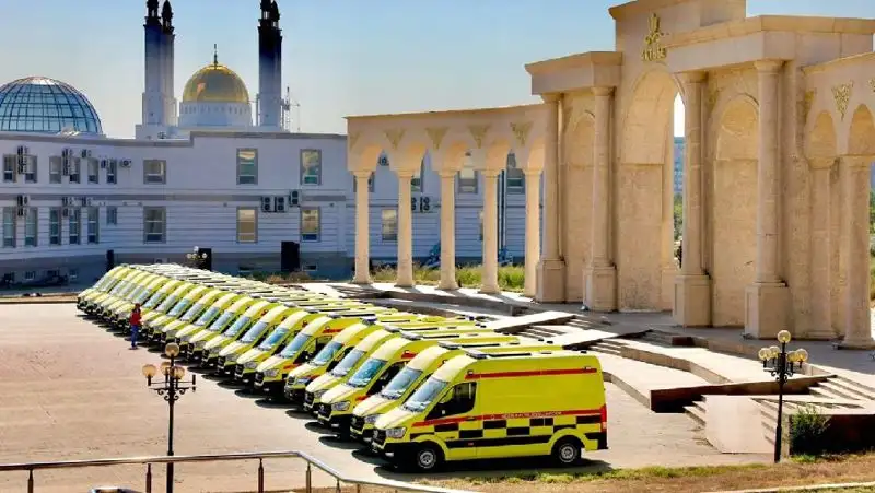 52 новые машины скорой помощи передали в медучреждения Актюбинской области, фото - Новости Zakon.kz от 27.08.2022 17:46