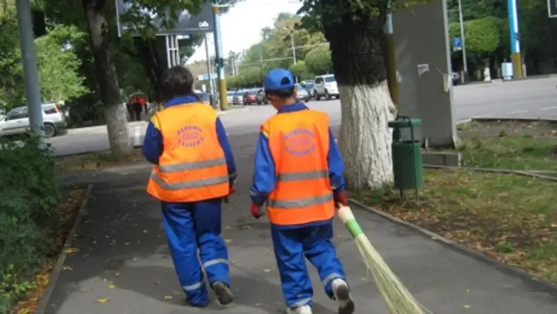  Союз мусульман Казахстана попросил дизайнеров разработать униформу для дворников