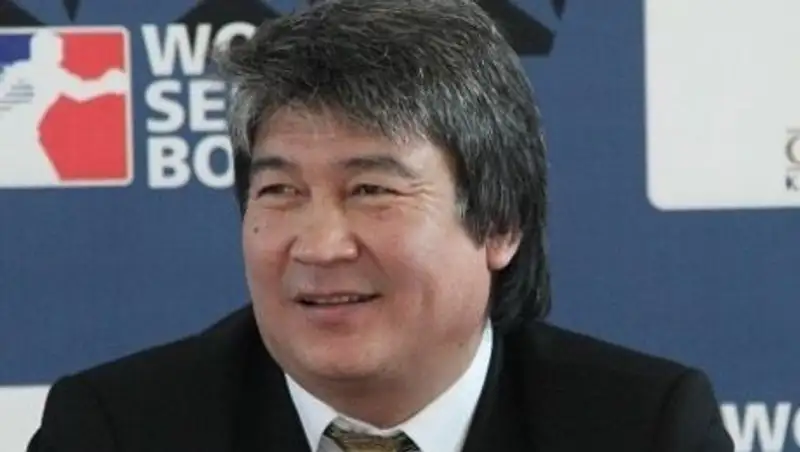 Болат Манкенов: «Головкин вызвал огонь на себя»