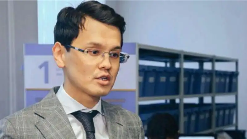 Багдат Мусин возмутился очередью иностранцев в алматинском РОВД