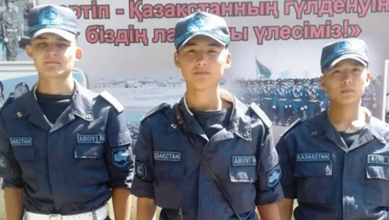 Дебошир, вооруженный ножом, задержан в центре Уральска