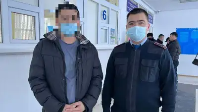 иностранец, фото - Новости Zakon.kz от 18.02.2022 19:14