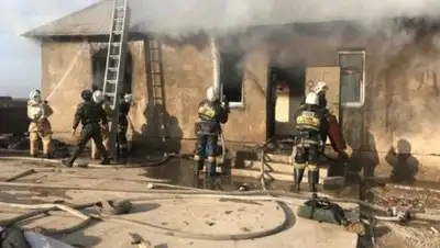 otyrar.kz, фото - Новости Zakon.kz от 17.02.2019 22:27