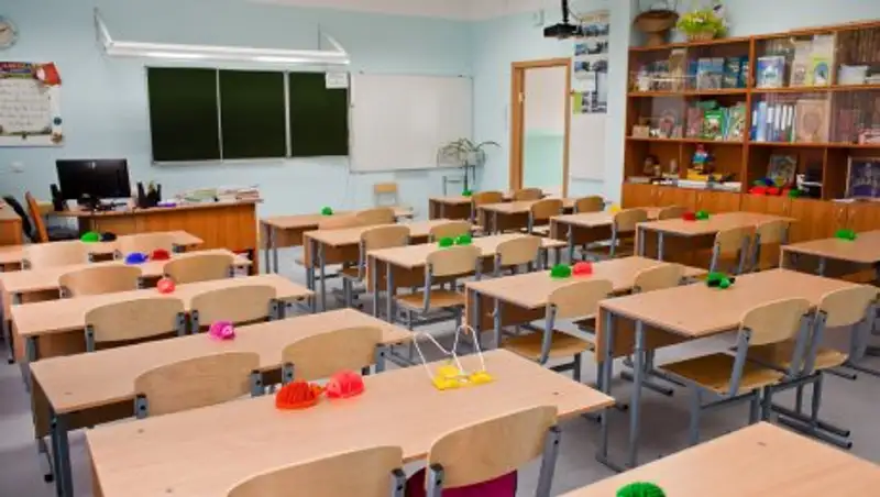 Список запрещенных к проносу в школу предметов составят в Казахстане