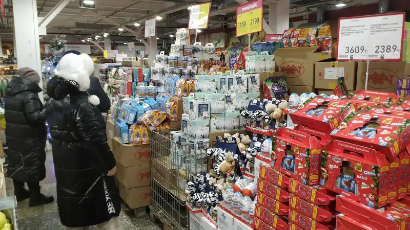 Предновогодний обзор цен на социально значимые продукты в Казахстане, фото - Новости Zakon.kz от 27.12.2022 10:46