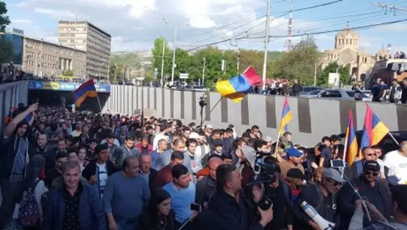 В Ереване начался митинг оппозиции