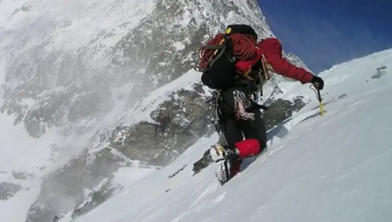Турецкий альпинист погиб при покорении пика Хан-Тенгри в Кыргызстане 