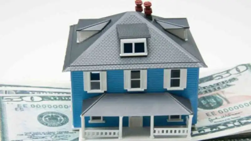 Срок рефинансирования валютных ипотечных займов продлили в Казахстане