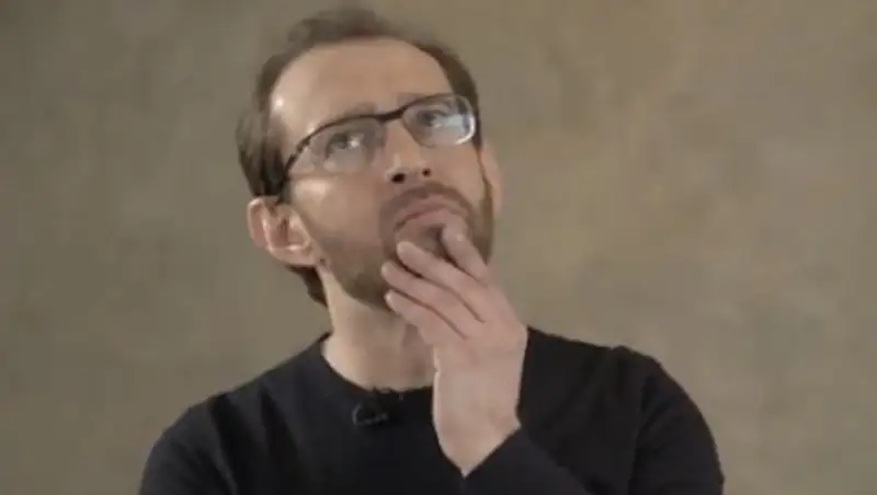 Хабенский рассказал о кровавом поцелуе с Анджелиной Джоли