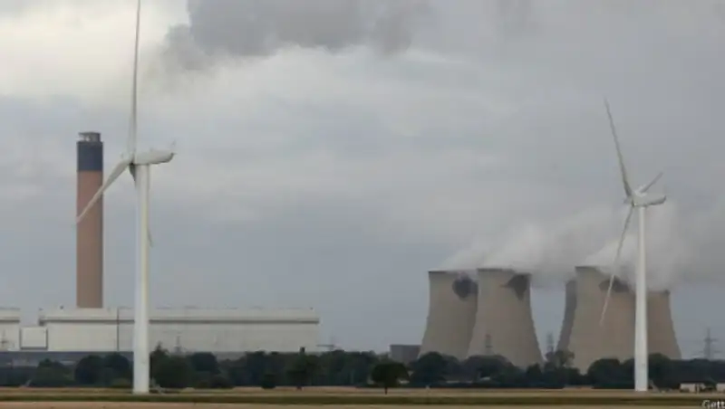 Темпы выброса парниковых газов замедлились в 2014 году