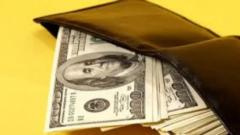 Условно осужденный мужчина совершил крупную кражу в алматинском отеле