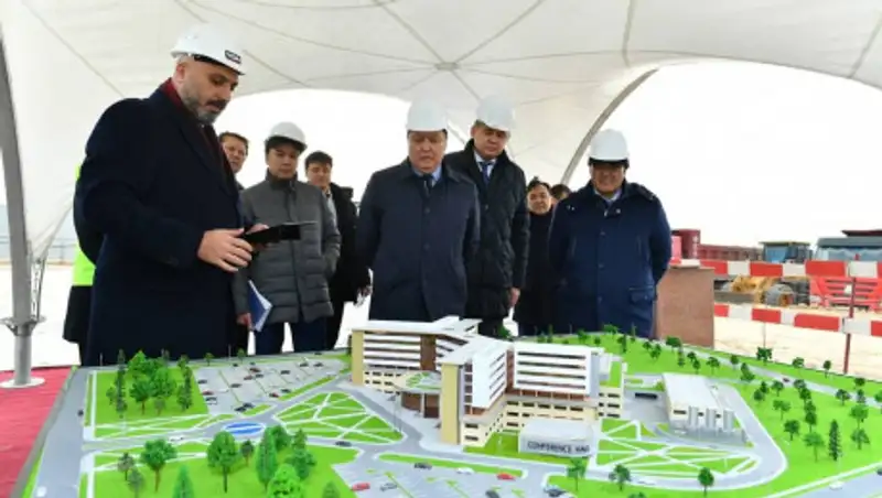 Капсулу под строительство многопрофильной больницы заложили в Туркестанской области