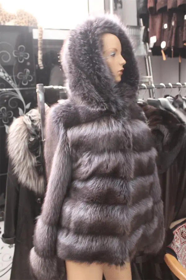 Где лучше покупать шубу - советы от Zakon.kz, фото - Новости Zakon.kz от 01.11.2013 01:59