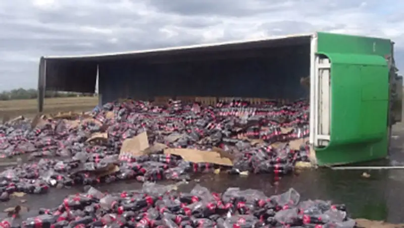 Один человек погиб, трое пострадали в ДТП на трассе Кызылорда - Павлодар