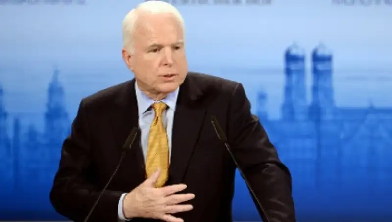 Маккейн напомнил о необходимости отказа от российских ракетных двигателей