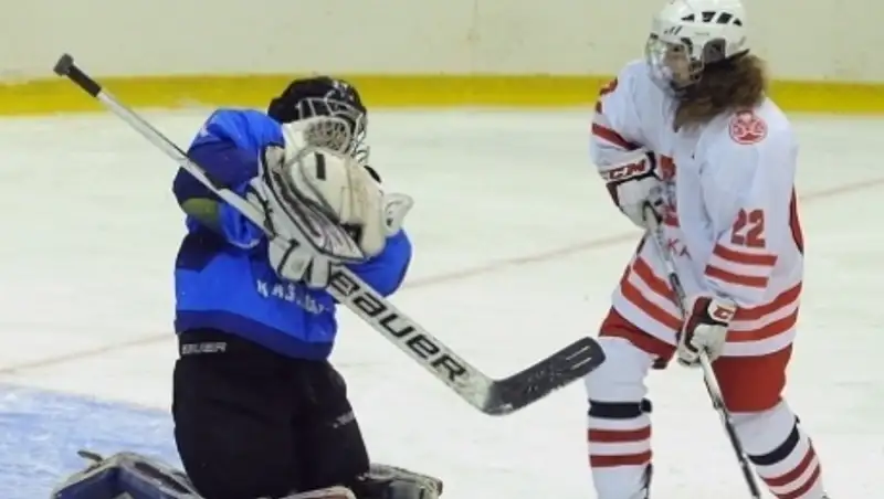 Юниорская женская сборная Казахстана по хоккею проиграла Польше