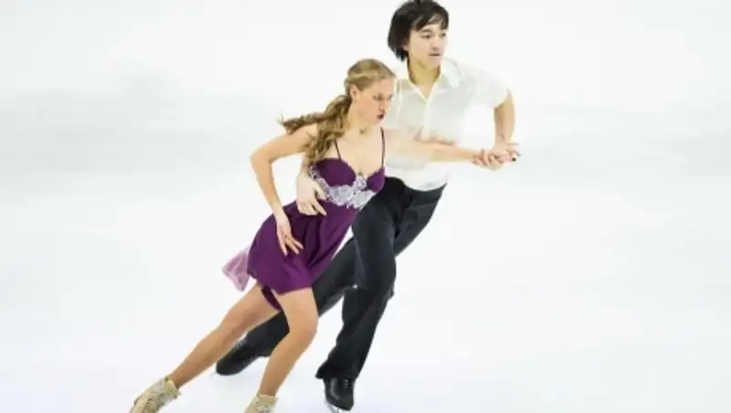 Фигуристы Жунусов и Хромова представят Казахстан на чемпионате мира в США