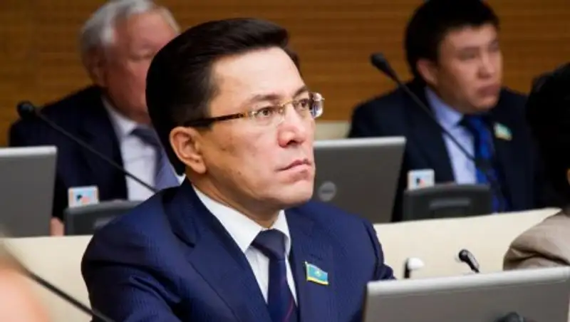 Депутат считает, что в Казахстане недостаточно решаются проблемы нуждающихся в жилье