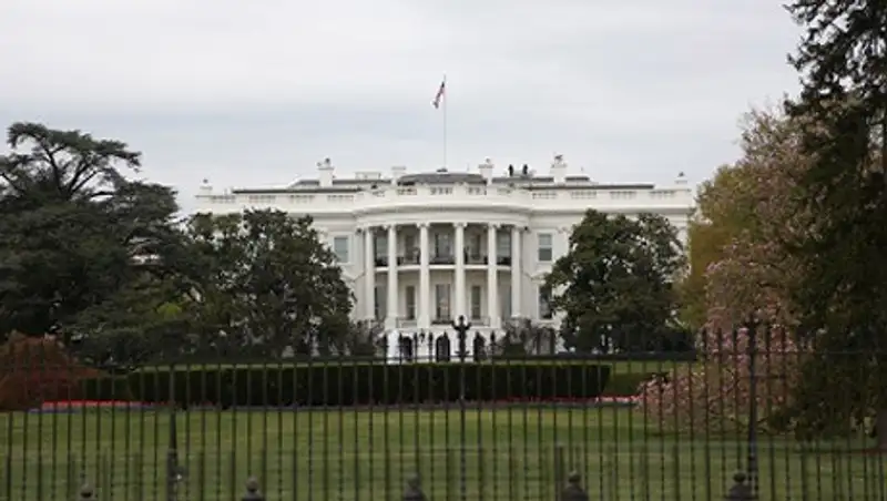 Белый дом атаковали «бумажные террористы»