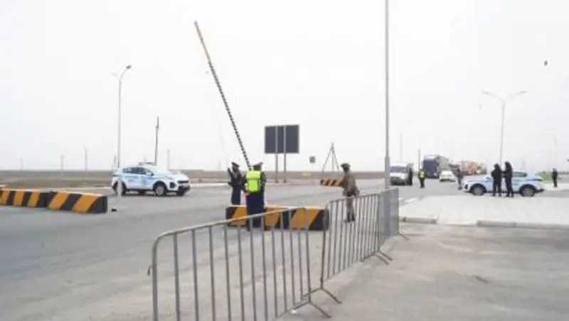 О блокпостах в Атырауской области рассказали в акимате