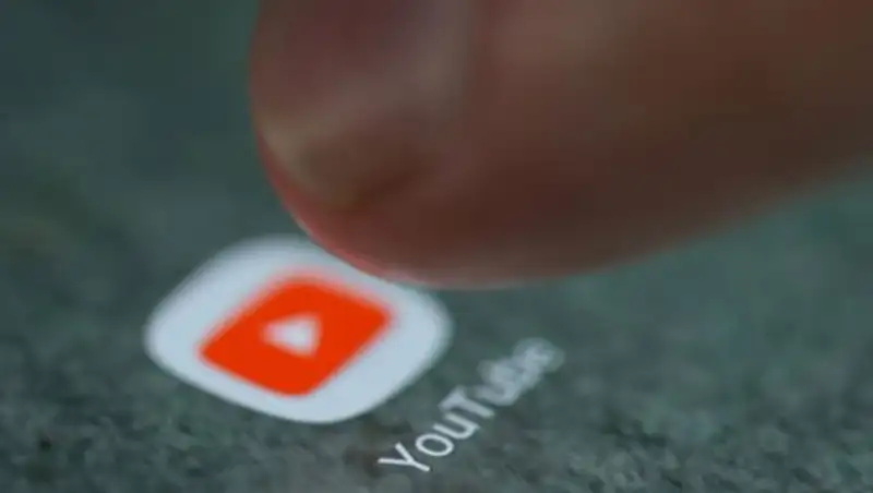 YouTube будет брать деньги за прослушивание музыки