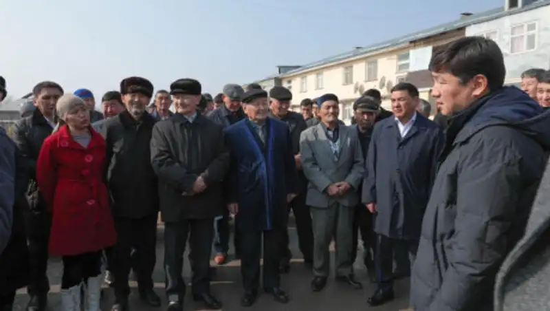 Байбек объехал отдаленные аулы Туркестанской области