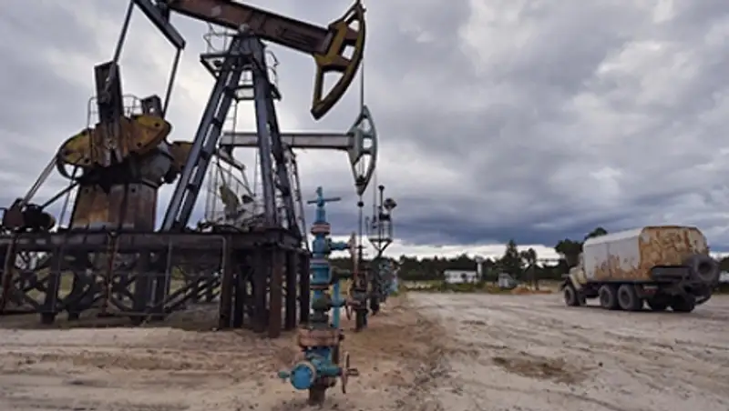 Всемирный банк повысил прогноз по цене нефти с 37 до 41 доллара за баррель