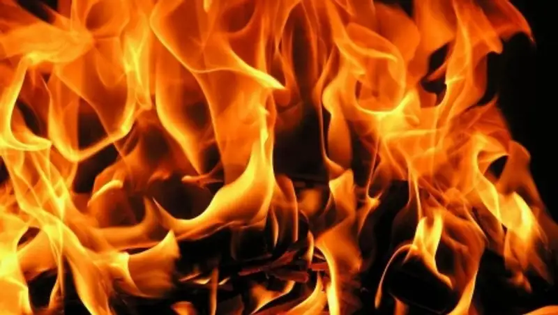 На двух рынках Астаны произошел пожар