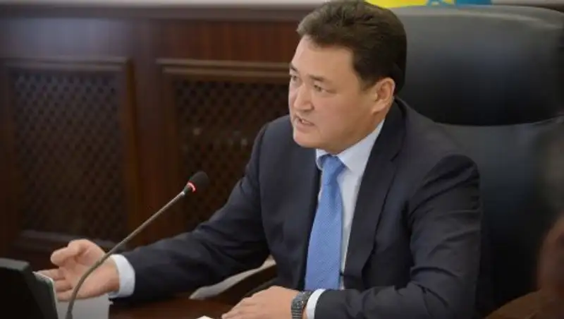 Булат Бакауов: Цифровизацией должны заниматься профессионалы, а не желающие заработать деньги