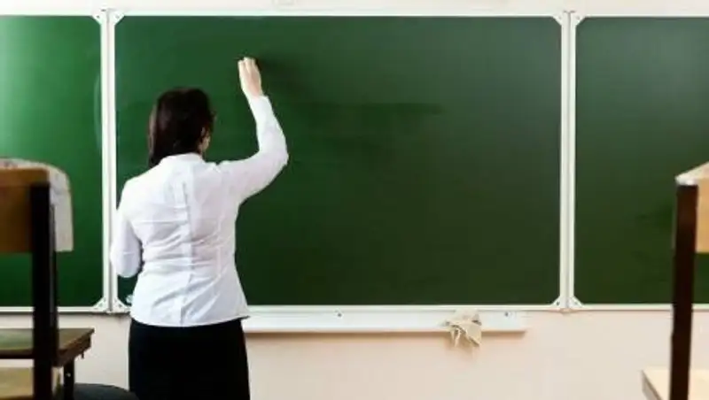 Учитель в Караганде заразила школьников коронавирусом