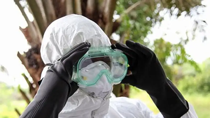 Сотрудница "Врачей без границ" заразилась в Либерии вирусом Эбола