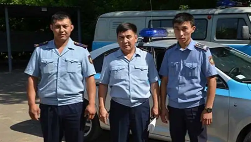 Карагандинский таксист стал жертвой двух разбойников