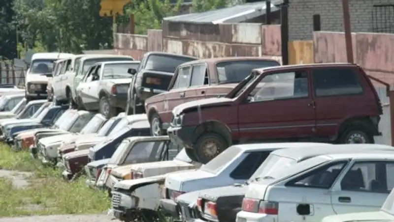 В ЗКО с начала ноября текущего года на штрафстоянки водворено 75 автомашин