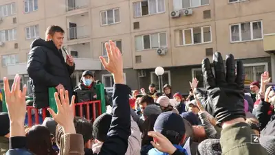 аким, собрание, пожар в ЖК, фото - Новости Zakon.kz от 11.12.2021 14:33