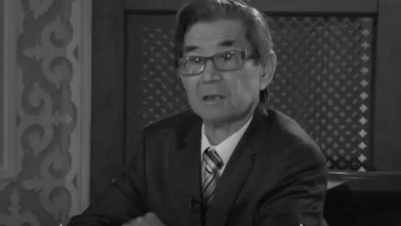 Скончался казахский поэт Рафаэль Ниязбек